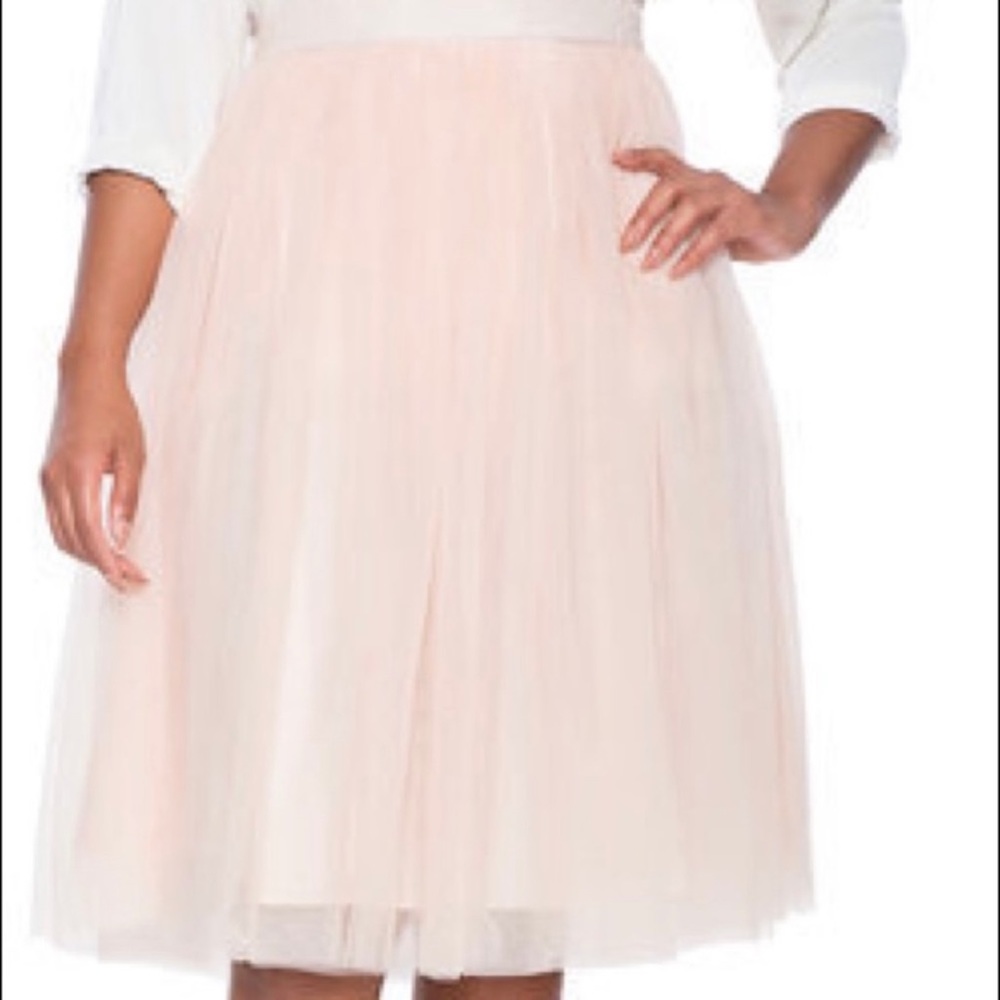 Elloquii Tulle Skirt Pink/Blush